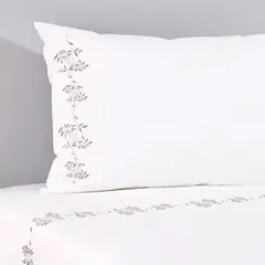 NINA HERRERA - Sábana Bordada Enredadera Azul 220 Hilos Super King