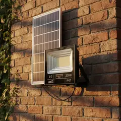GENERICO - Foco Solar Reflextor Interior Exterior 200w