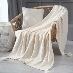 ANGELES DEL HOGAR - Manta o piecera para sofa y camas tejida con Borlas 130xm x 150cm