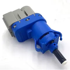 GENERICO - Sensor Switch Pedal Freno Mazda 2 Mazda 3 Mazda 6 Cx-5 Garan