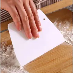 GENERICO - Espátula Plástica forma Trapecio Raspar Crema Mantequilla Masa