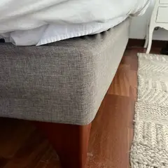 CASA CECILIA - Faldón Elasticado Queen Tostado Oscuro