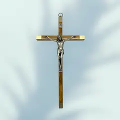 GENERICO - Crucifijo Italiano de Madera Olivo Cuerpo en Metal