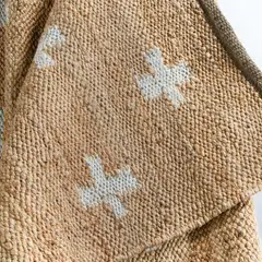 NECTAR - Alfombra cruces natural con blanco Yute 350 x 250 cm