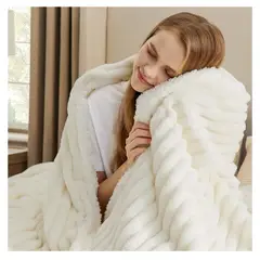 ALMA & DECO - Frazada Manta Acanalada Sherpa Bco Inv. 2 Plazas o king