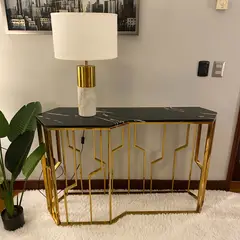 GENERICO - Mesa de Arrimo Atenea Dorado Negro Estambul Design.