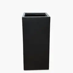 FORM DESIGN - Macetero Patagonia Alto 60 Negro Form