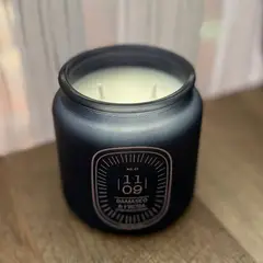 BOHEMIK - Vela Aromatizada Damasco y Fresia 500 ML en Frasco