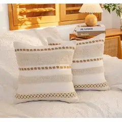 DEKOHOME - Cojín bordado Mod Rocio incluye relleno