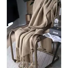 GENERICO - MANTA CON FLECOS DE SOGA DECORATIVA