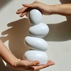 SANTU HOME & DECO - Florero Cerámica Centro de Mesa Blanco Stones