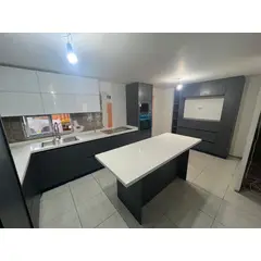 VESTO - Mueble Tipo Isla con Cubierta de Granito o Cuarzo
