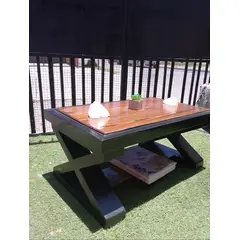 GENERICO - Mesa de centro MUGUI- base pino Oregón tinte roble madera maciza -estilo rustico moderno