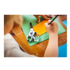 FISKARS - Tijera punta roma para niños sobre 4 años diseño Fútbol