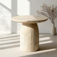 SANTU HOME & DECO - Mesa Lateral Escultórica Totem Travertino
