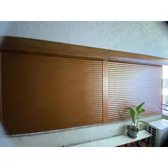 PERSIALUX - Persiana Exterior de Seguridad Color Golden de 1.5mts. Ancho x 2mts. Alto Motorizada