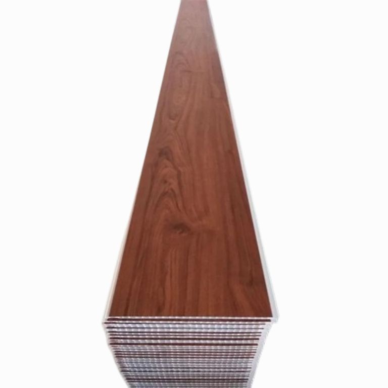 Piso Vinílico Marrón Nogal 36 PCS a $36.000