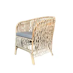 NECTAR - Sitial Nuzi de Rattan Natural con Cojín Gris para Living y Dormitorio