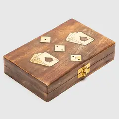 BASEMENT HOME - Juego De Cartas Y Dados