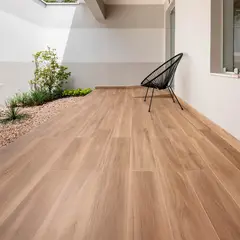 Savane - Porcelanato Walnut Golden 18x113cm Caixa 1,98m²