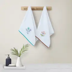 Just Home Collection - Toalha Lavabo com Flores Bordadas 30x50
