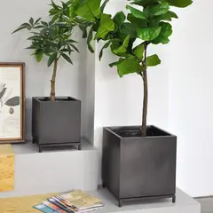 Just Home Collection - Vaso em Fibra de Vidro Cinza com Metal 40x45cm