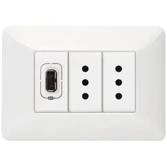 BTICINO - Tomacorriente Doble 10 A + 1 USB 1,5A Blanco