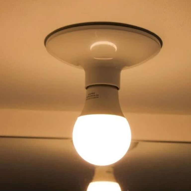 Base recta plafón para ampolleta E-27 redondo