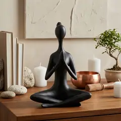 JUST HOME COLLECTION - Figura Yoga Negro 25.8x19.3 cm