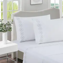 JUST HOME COLLECTION - Juego Sabana 200 Hilos 100% Algodón Con Bordado Camelia