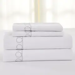 JUST HOME COLLECTION - Sabana Bordado 2 plazas 200 Hilos Blanco