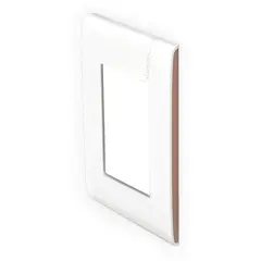 Bticino - Placa con chasís de resina 3 módulo moka