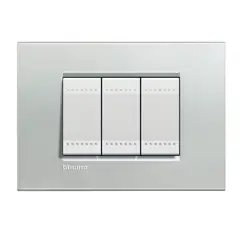 Bticino - Placa rectangular plata 3 módulos c/chasís