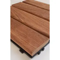 Bozovich - Piso deck tile madera de Cumarú 30X30