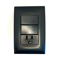 Royer - Placa Armada con 1 Contacto + 2 Interruptores Sencillos
