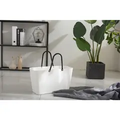 Just Home Collection - Cesta blanca con mango negro